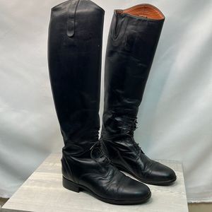 Ariat Black Leather Pull on riding Boots. Size 7 style 77501.  Genuine leather.